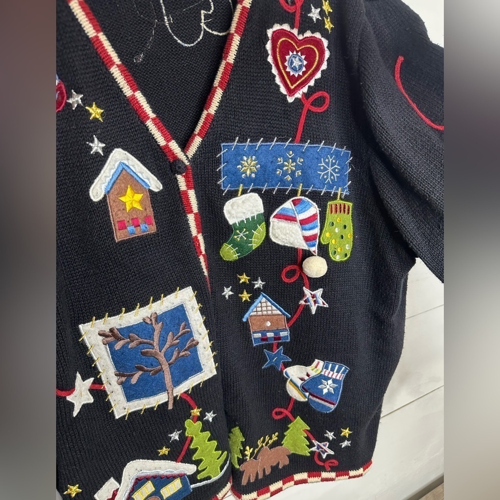 Vintage Studio Fa La La Embroidered Christmas Novelty Sweater Women's-Size 1X - Picture 6 of 8
